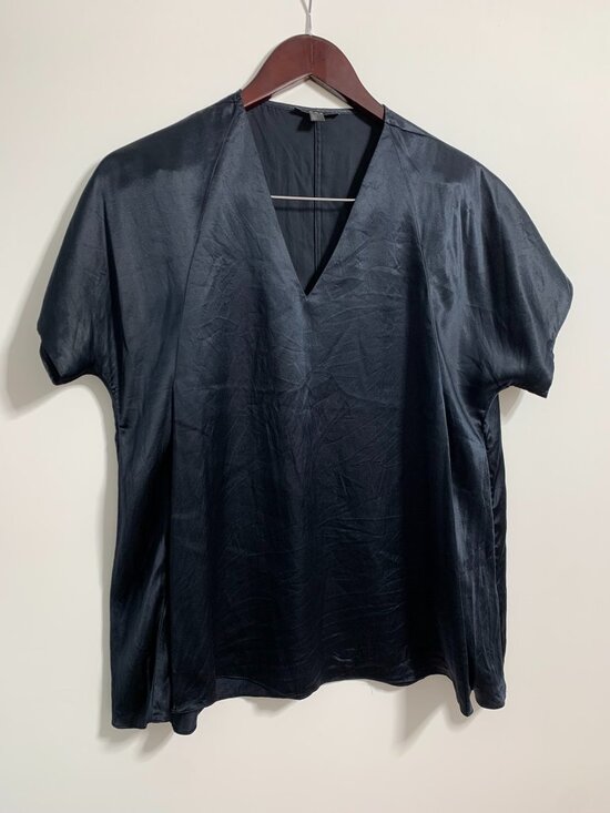 COS Tops - COS 100% SILK V NECK TOP BLOUSE SIZE 6 In dark blue relax boxy fit